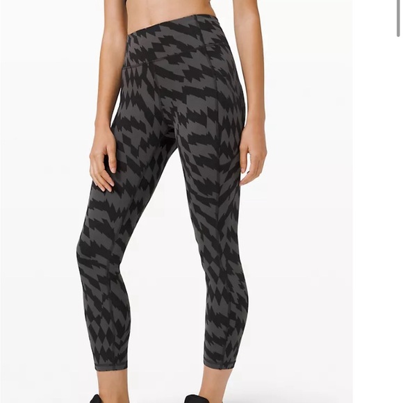 Lululemon Invigorate high-rise tight 25 “ - Picture 6 of 6